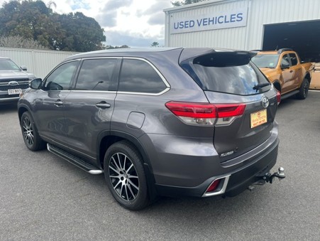 2019 TOYOTA KLUGER GRANDE WAGON AUTO - Image 6