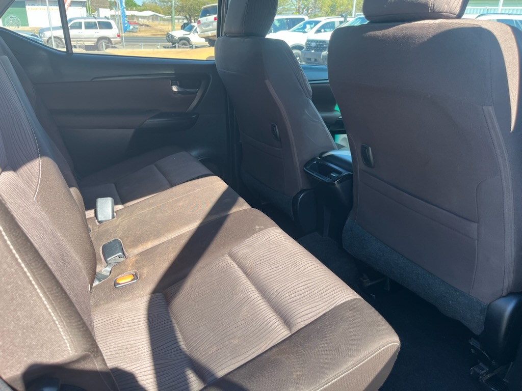2015 TOYOTA FORTUNER GX 4WD WAGON AUTO - Image 10